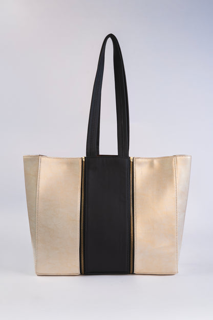 The Kaia Tote – Designed to Disappear